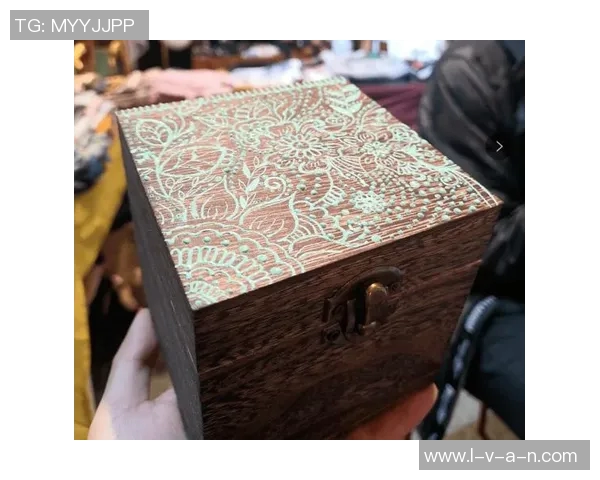 足球明星大礼包揭晓探索球星收藏盒中的隐藏宝藏